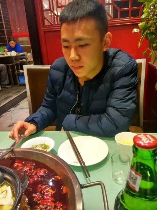 圈圈的第一张照片--信阳相亲服务中心