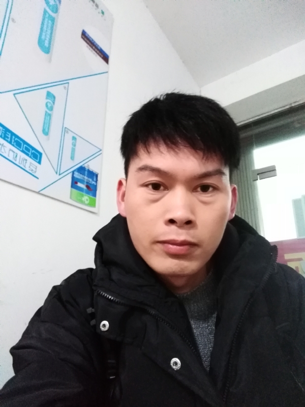 微笑的第一张照片--信阳相亲服务中心