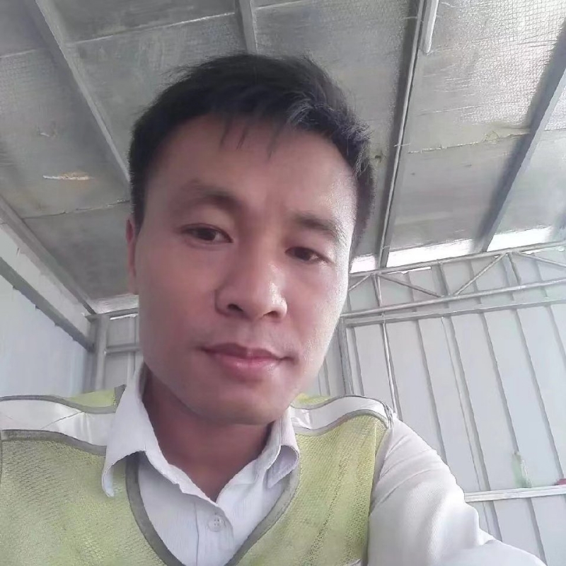 小马哥的第一张照片--信阳相亲服务中心