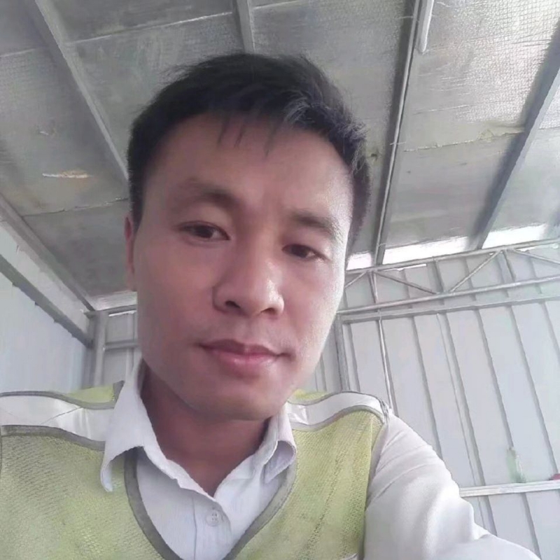 小马哥的第二张照片--信阳相亲服务中心