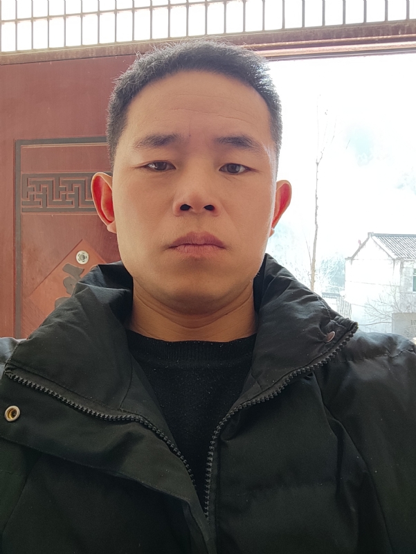勇敢的成长的第一张照片--信阳相亲服务中心