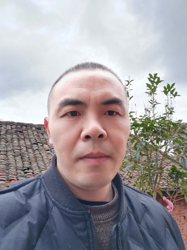 无悔的第一张照片--信阳相亲服务中心