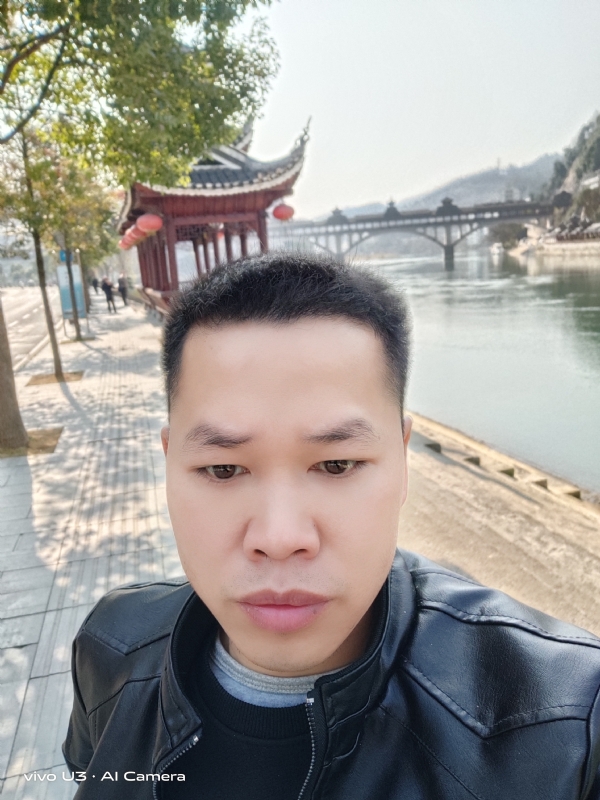 啊锦的第二张照片--信阳相亲服务中心