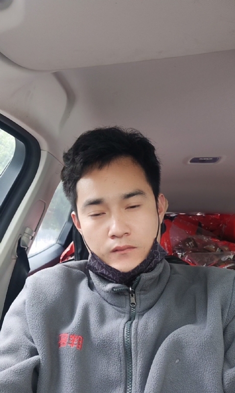 冷锋的第一张照片--信阳相亲服务中心