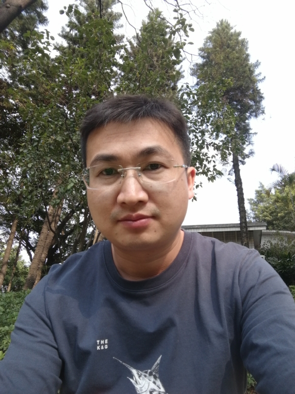 不如随风的第二张照片--信阳相亲服务中心