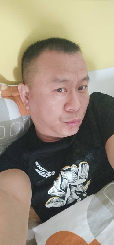 随缘的第一张照片--信阳相亲服务中心