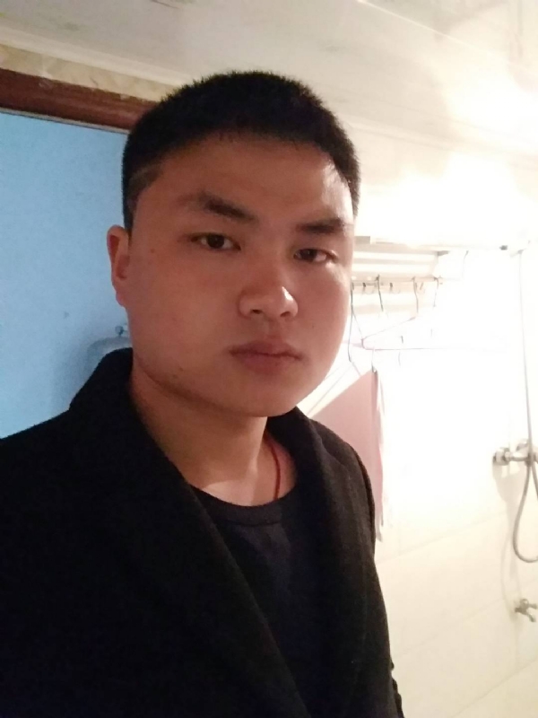 康康一下的第一张照片--信阳相亲服务中心