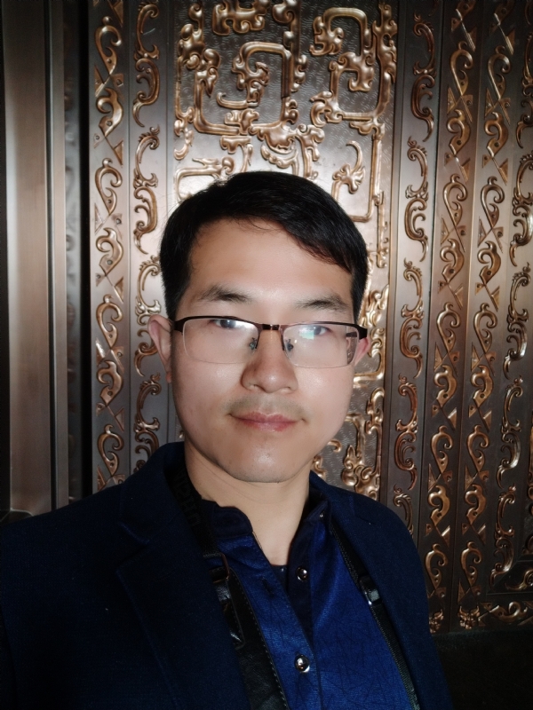 鹏鸟的第一张照片--信阳相亲服务中心