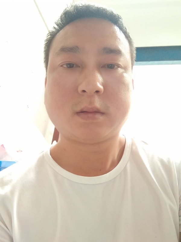 大叔的第一张照片--信阳相亲服务中心