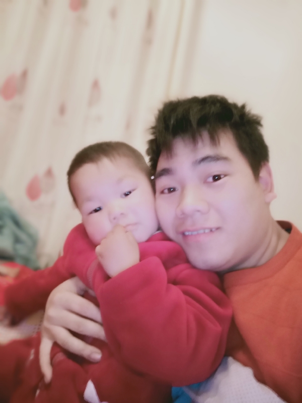 孤独一生的第一张照片--信阳相亲服务中心