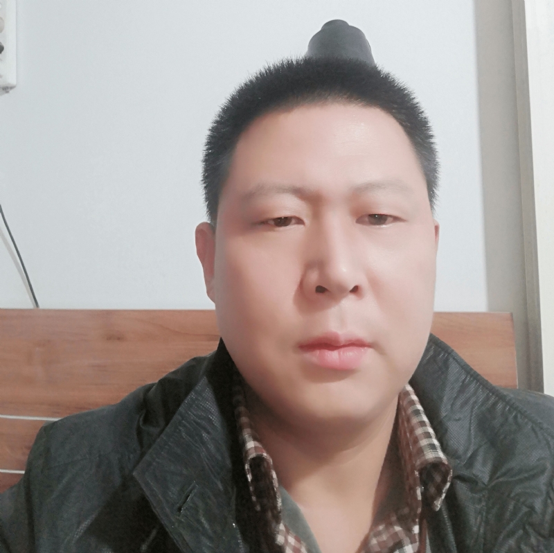 符号的第一张照片--信阳相亲服务中心