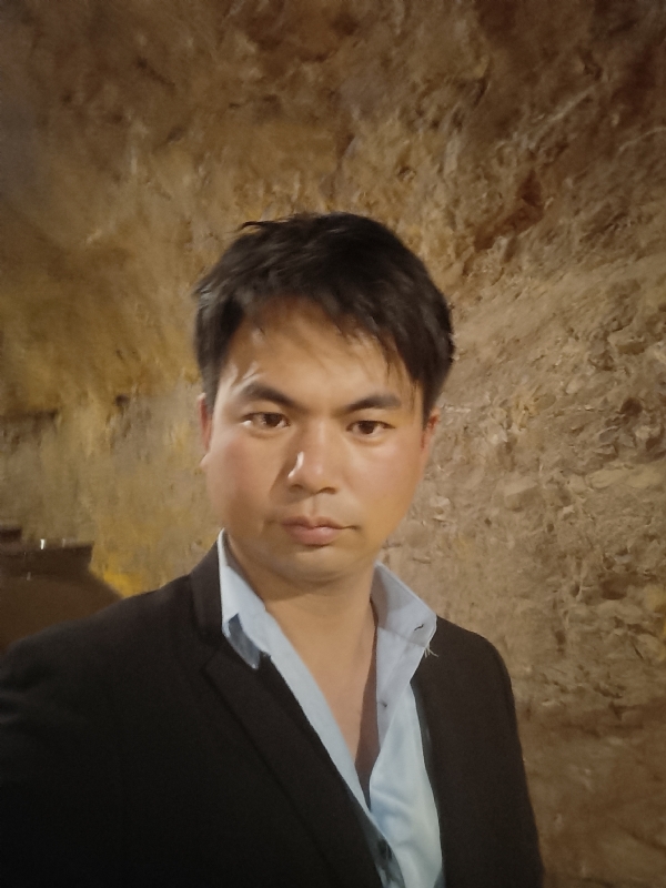 晚点的第二张照片--信阳相亲服务中心