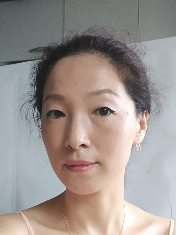 彼岸花的第一张照片--信阳相亲服务中心