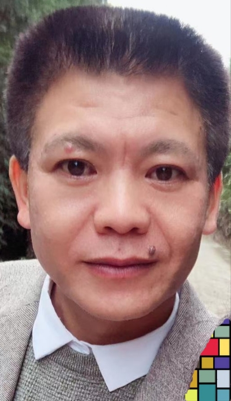 水中月的第一张照片--信阳相亲服务中心