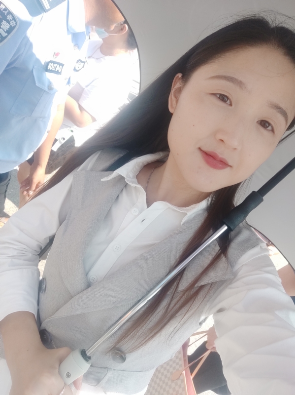 木子田心的第一张照片--信阳相亲服务中心