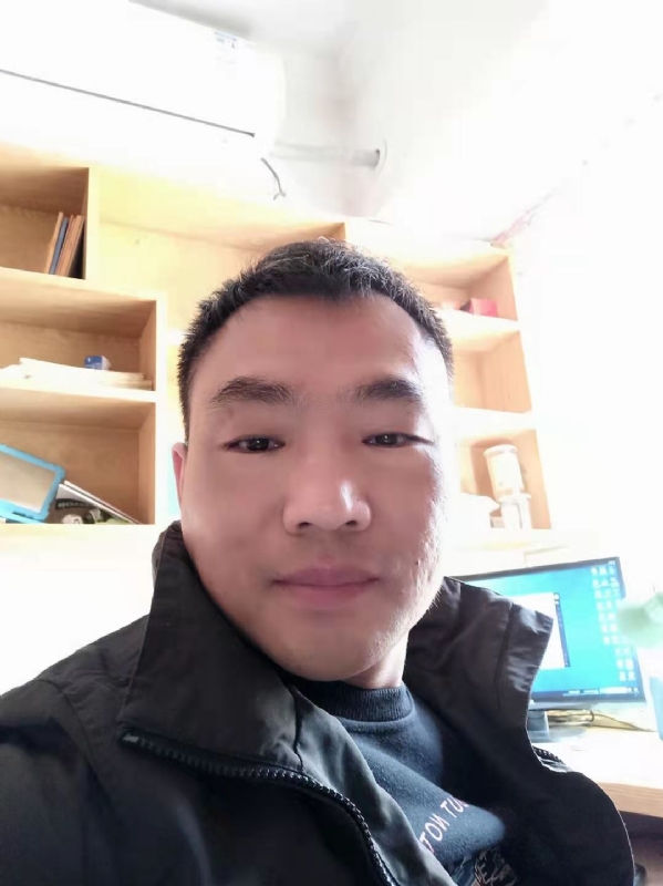 向前葱的第一张照片--信阳相亲服务中心