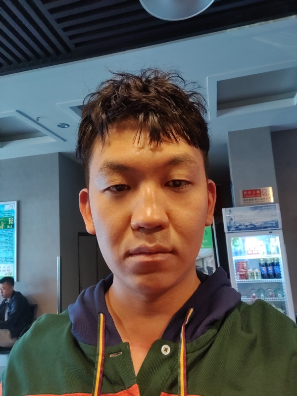 文哈哈的第一张照片--信阳相亲服务中心