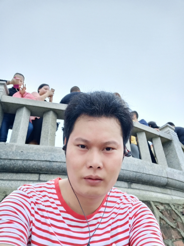 hαⅰ的第一张照片--信阳相亲服务中心