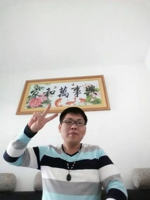 快乐就好的第一张照片--信阳相亲服务中心