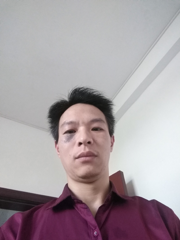 风中落叶的第三张照片--信阳相亲服务中心