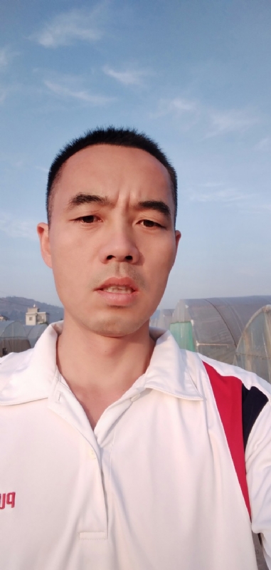 大头鱼的第一张照片--信阳相亲服务中心