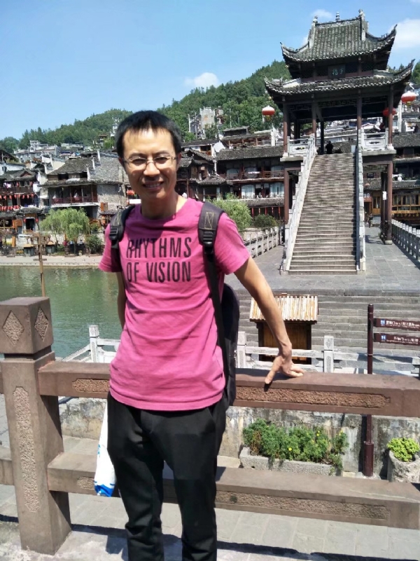 会飞的鱼的第一张照片--信阳相亲服务中心
