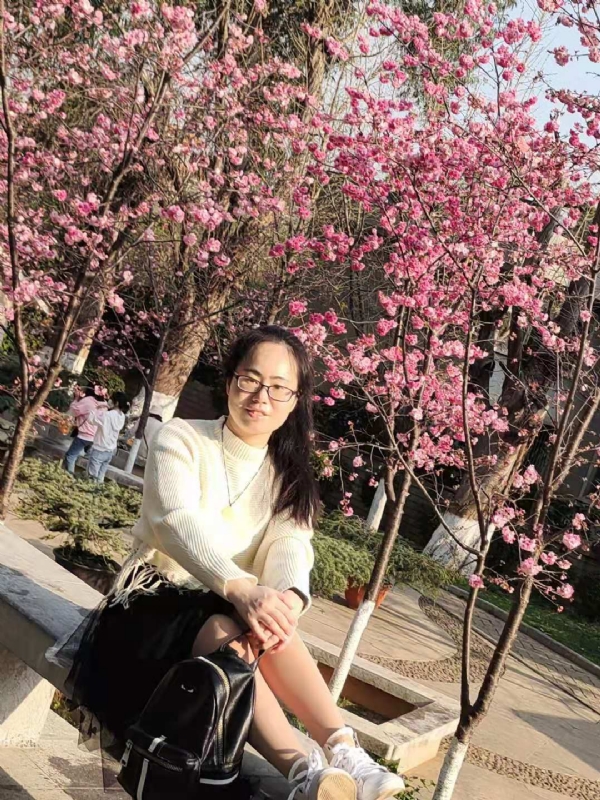 Nancy的第一张照片--信阳相亲服务中心