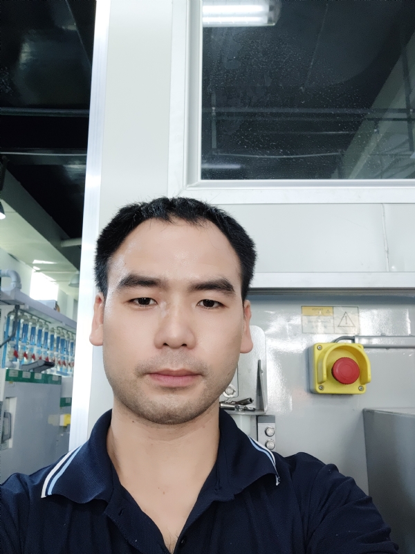黄伟的第一张照片--信阳相亲服务中心