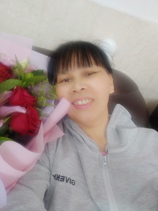 言言的第一张照片--信阳相亲服务中心