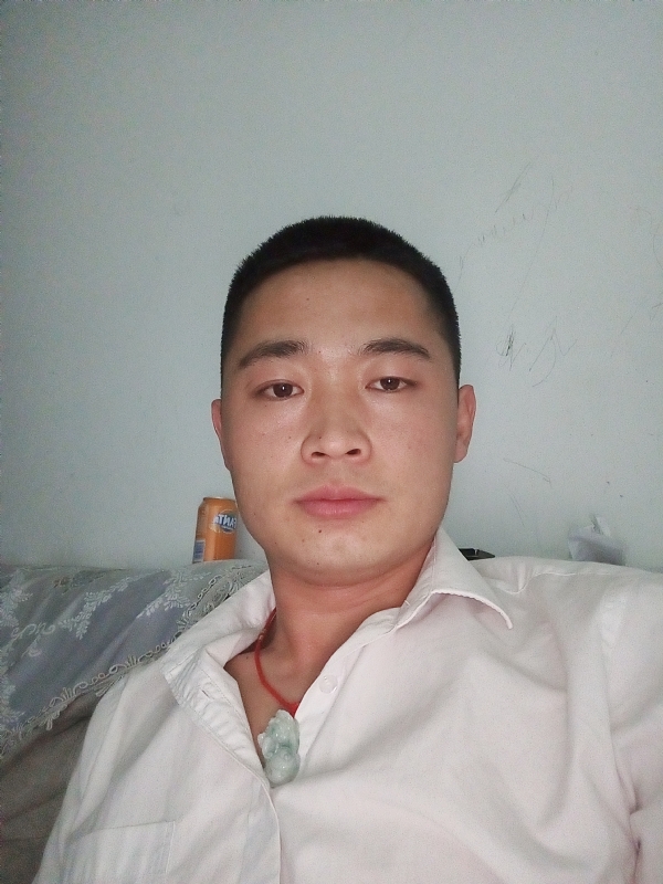 也许太年轻的第一张照片--信阳相亲服务中心