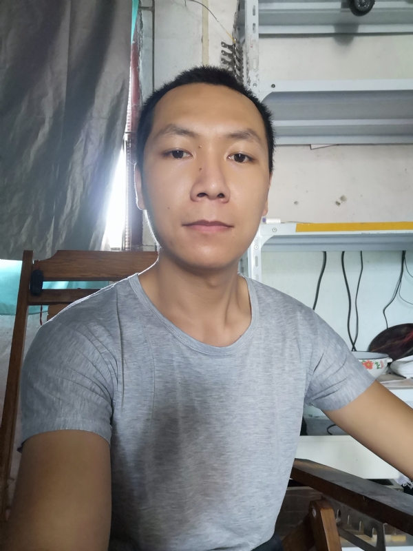 晴天的第二张照片--信阳相亲服务中心