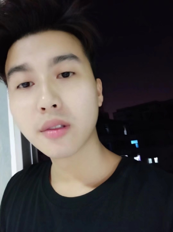 皮特王的第二张照片--信阳相亲服务中心
