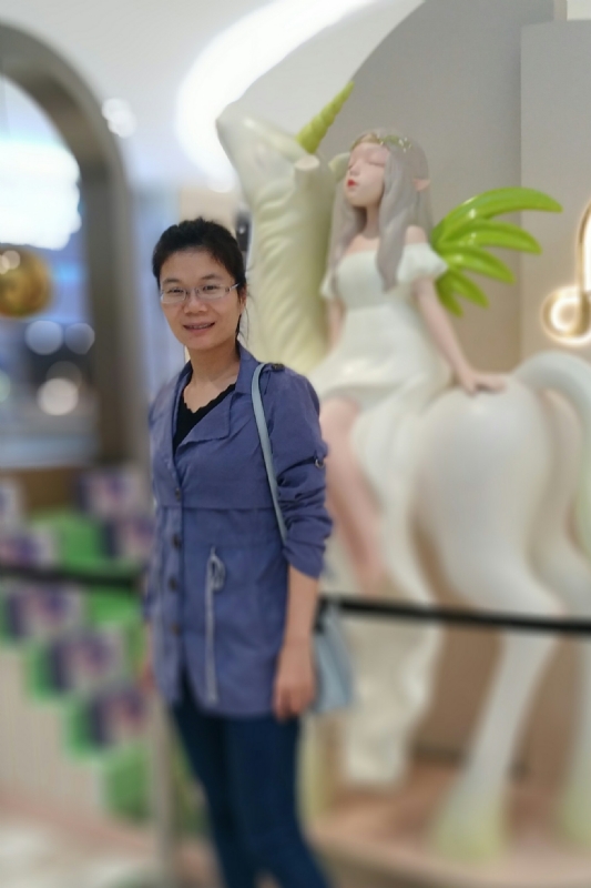 霞的第一张照片--信阳相亲服务中心