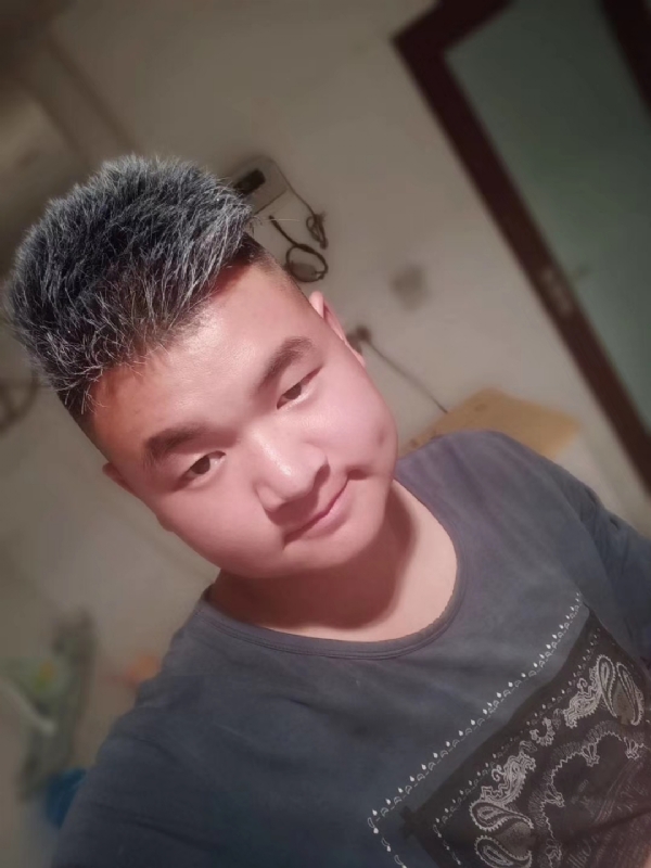 李子木的第二张照片--信阳相亲服务中心