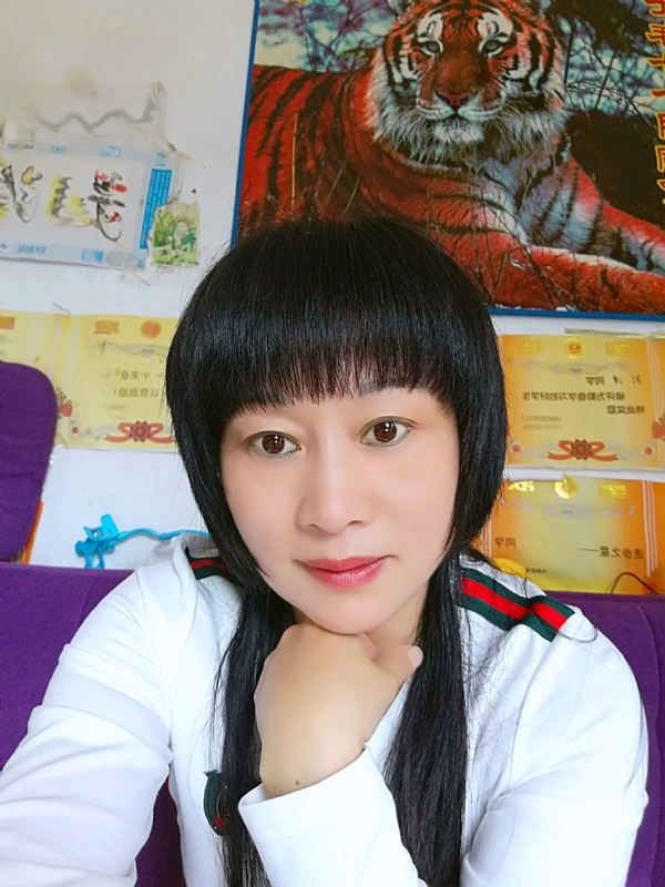 金鱼儿的第二张照片--信阳相亲服务中心