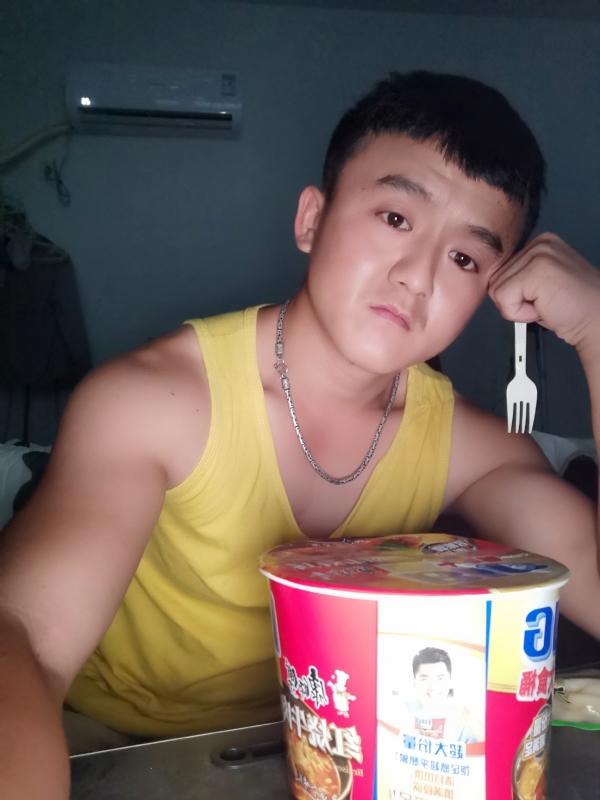 飞飞的第一张照片--信阳相亲服务中心