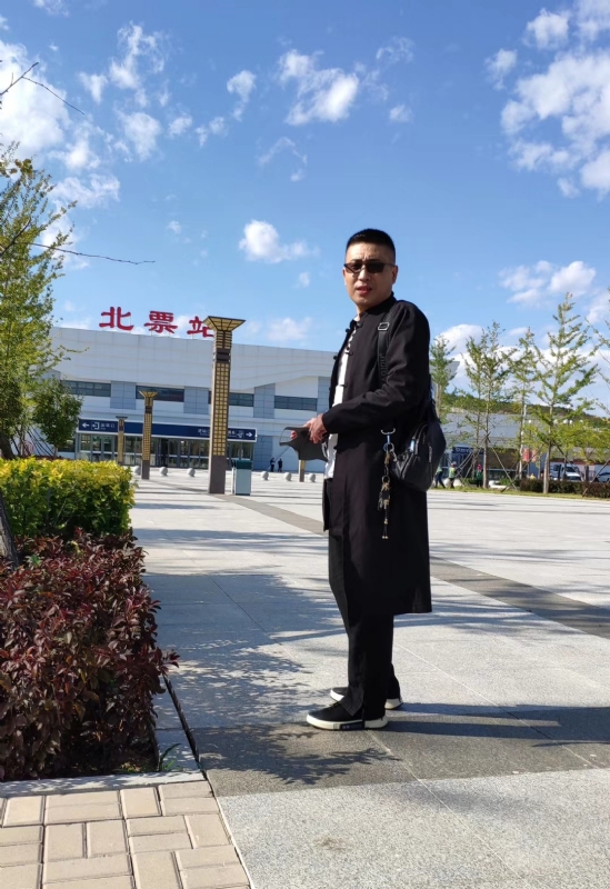 仟佰渡的第一张照片--信阳相亲服务中心