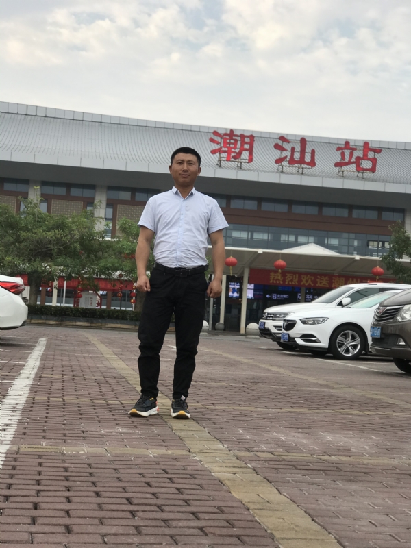 健华的第三张照片--信阳相亲服务中心