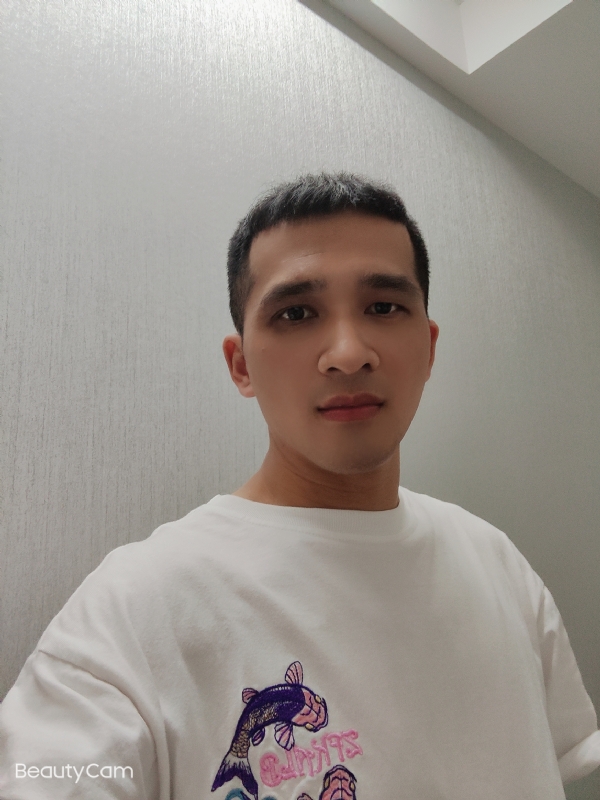 开心每一天的第一张照片--信阳相亲服务中心