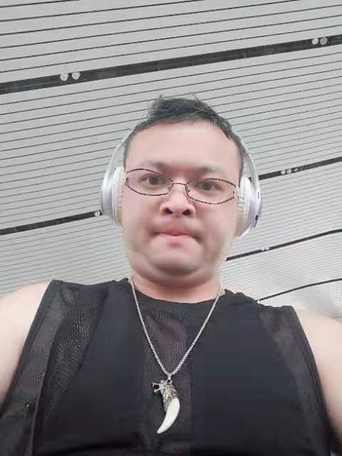 醉叶孤城的第一张照片--信阳相亲服务中心