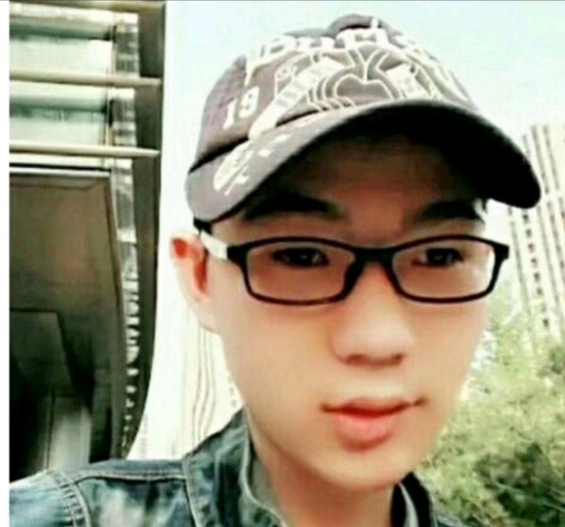 小霪虫的第三张照片--信阳相亲服务中心