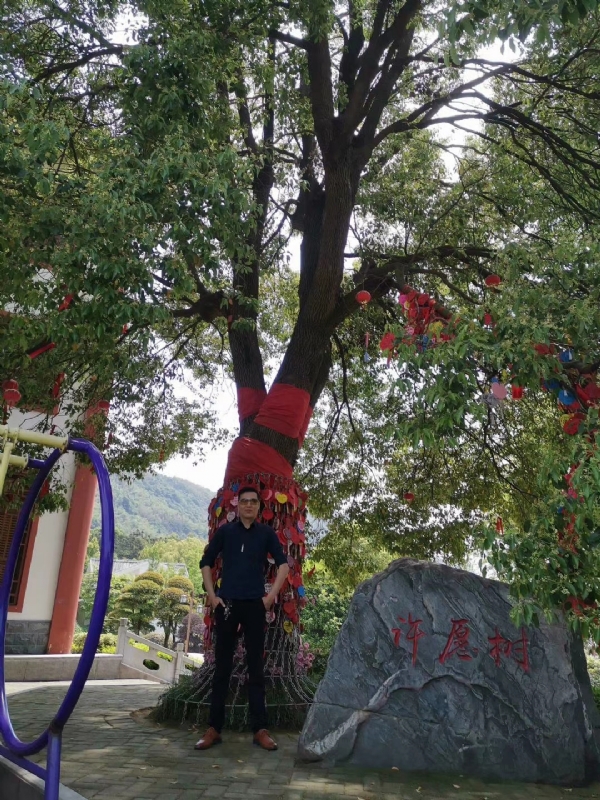 霸气的第一张照片--信阳相亲服务中心