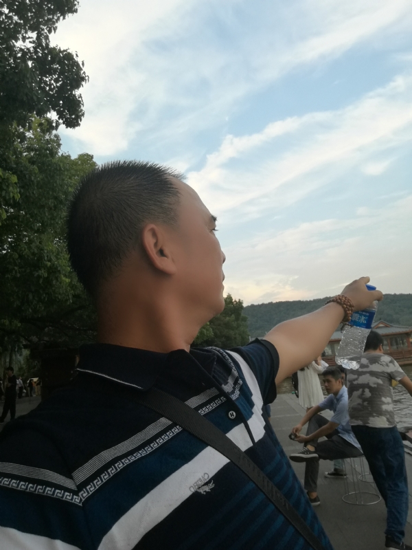 木子五的第四张照片--信阳相亲服务中心