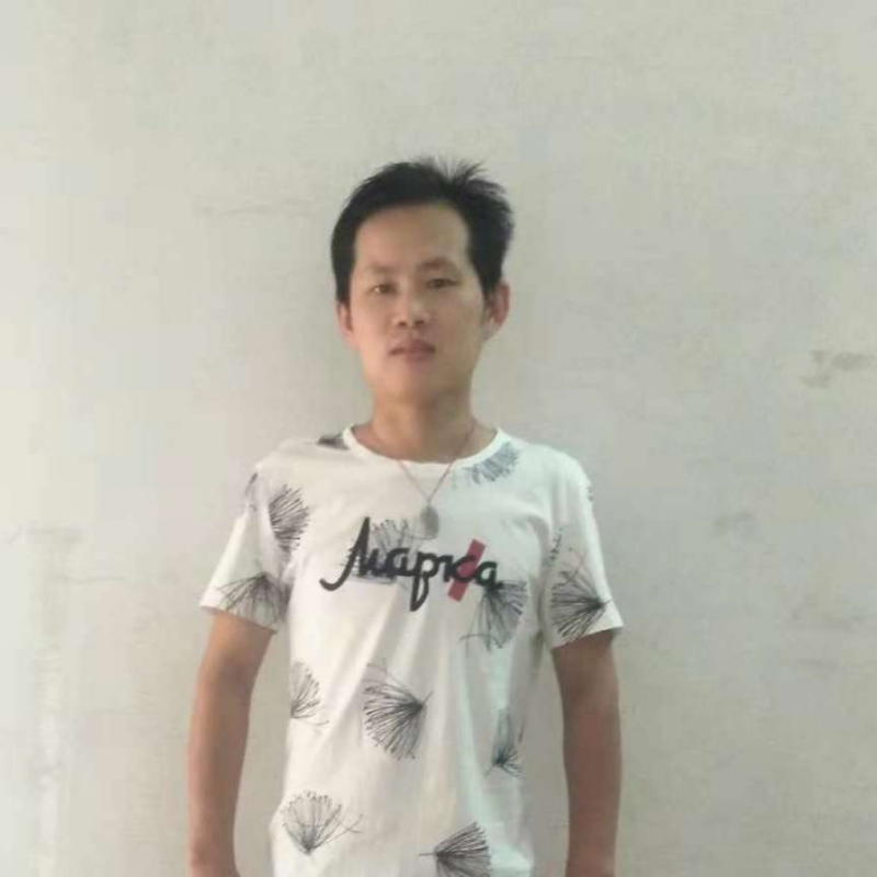 平平的第一张照片--信阳相亲服务中心