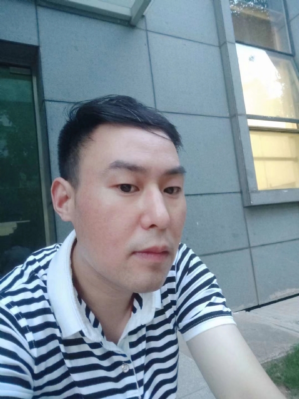 曙光的第一张照片--信阳相亲服务中心