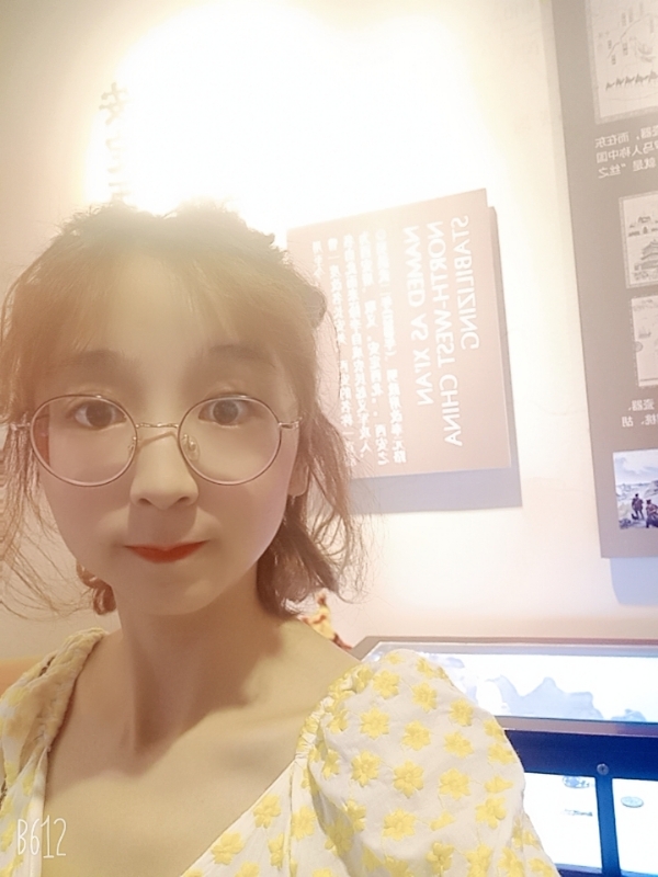 吴小小的第一张照片--信阳相亲服务中心