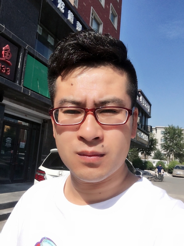 AA首席的第一张照片--信阳相亲服务中心