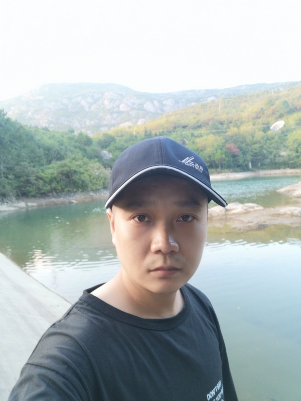 夜晚的第一张照片--信阳相亲服务中心