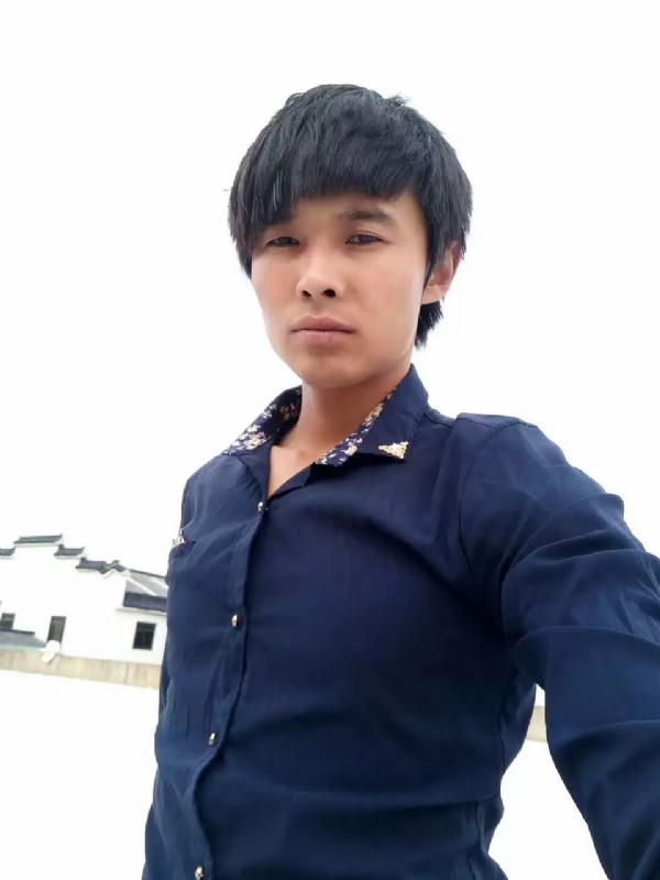 庸人自扰的第一张照片--信阳相亲服务中心