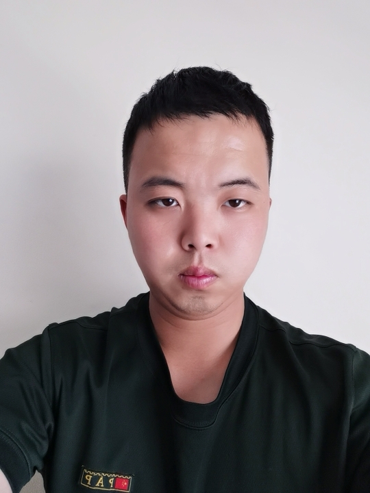 明月天涯的第一张照片--信阳相亲服务中心